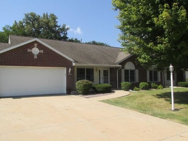 2109 W Navajo Drive, FREEPORT, IL 61032