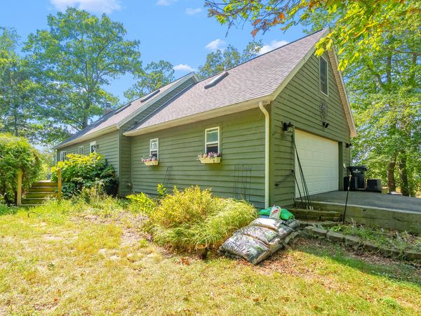 12405 Oak Ridge Road, Plainwell, MI 49080
