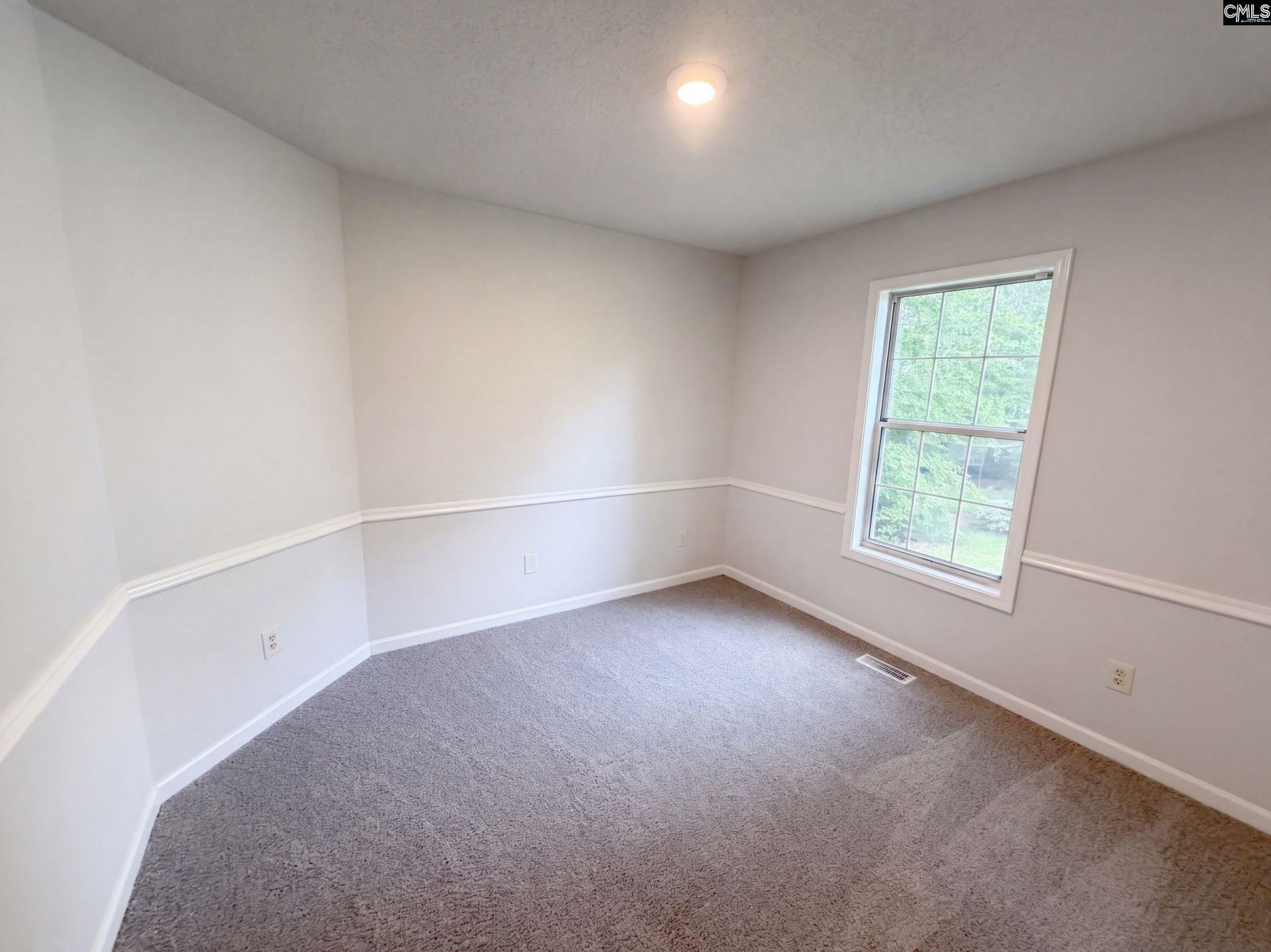 21 Glenhawk Loop  Photo 18