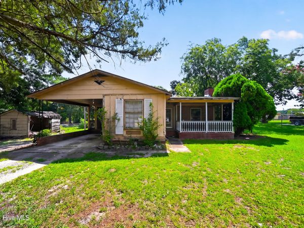 1109 E Northern Boulevard , Tarboro, NC 27886