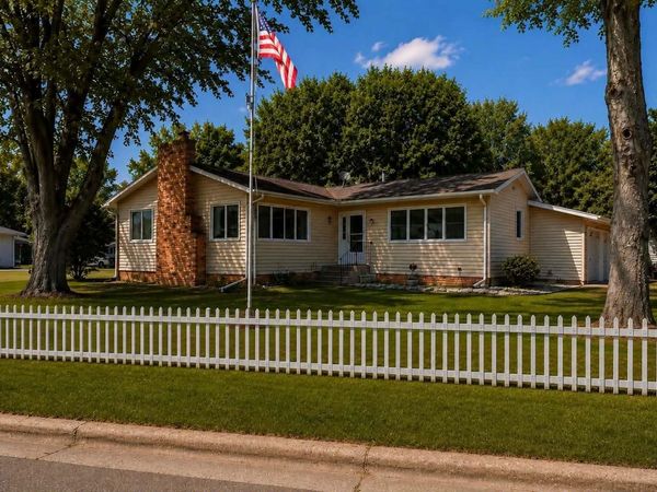414 Herwig Drive, Pardeeville, WI 53954