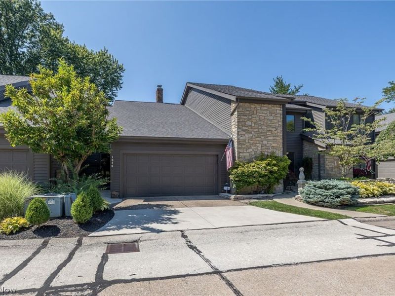 1070 Stonewood Court, Westlake, OH 44145 Photo 1