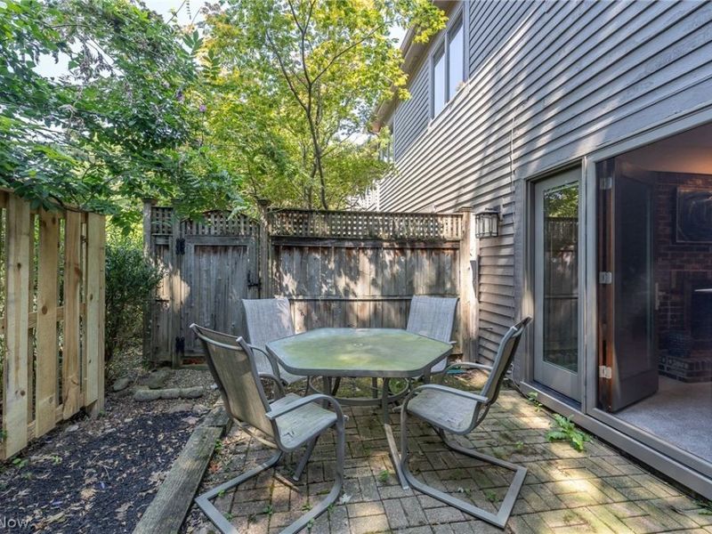 1070 Stonewood Court, Westlake, OH 44145 Photo 35