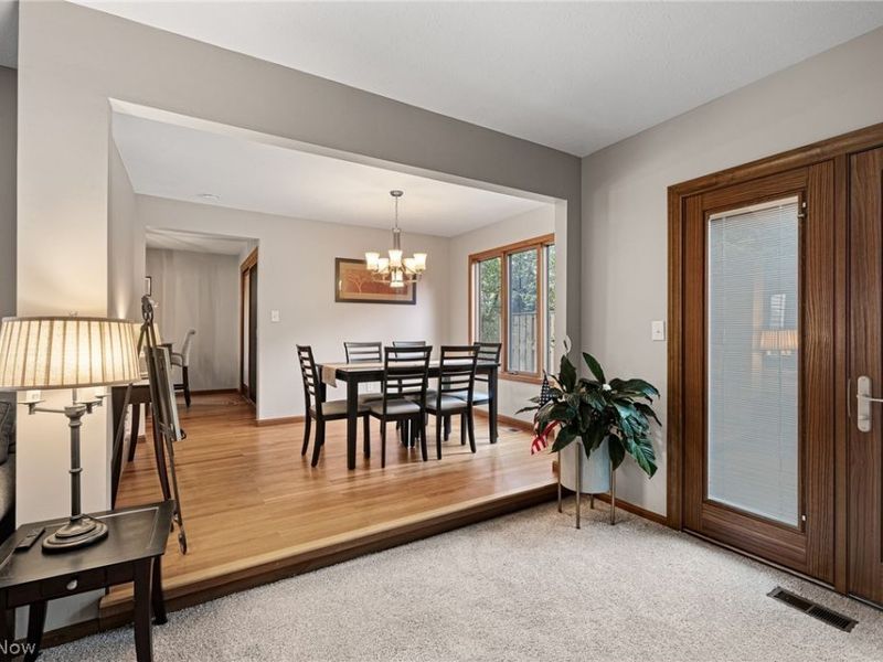 1070 Stonewood Court, Westlake, OH 44145 Photo 5