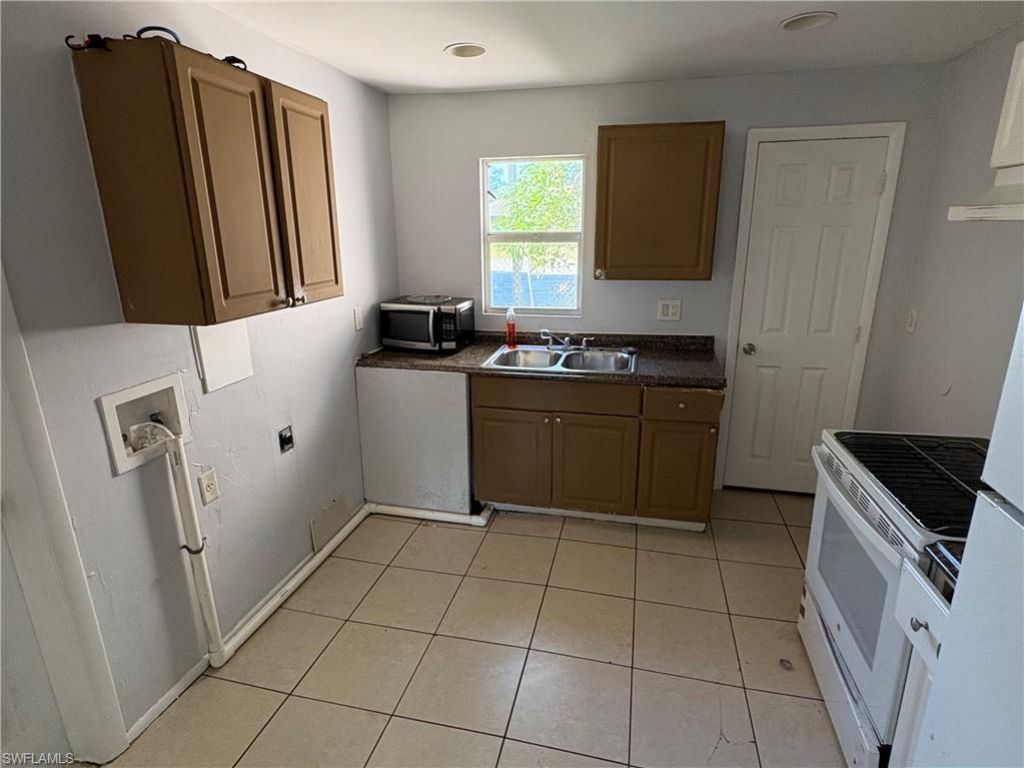 2247 Henderson Ave , Fort Myers, FL 33916 Photo