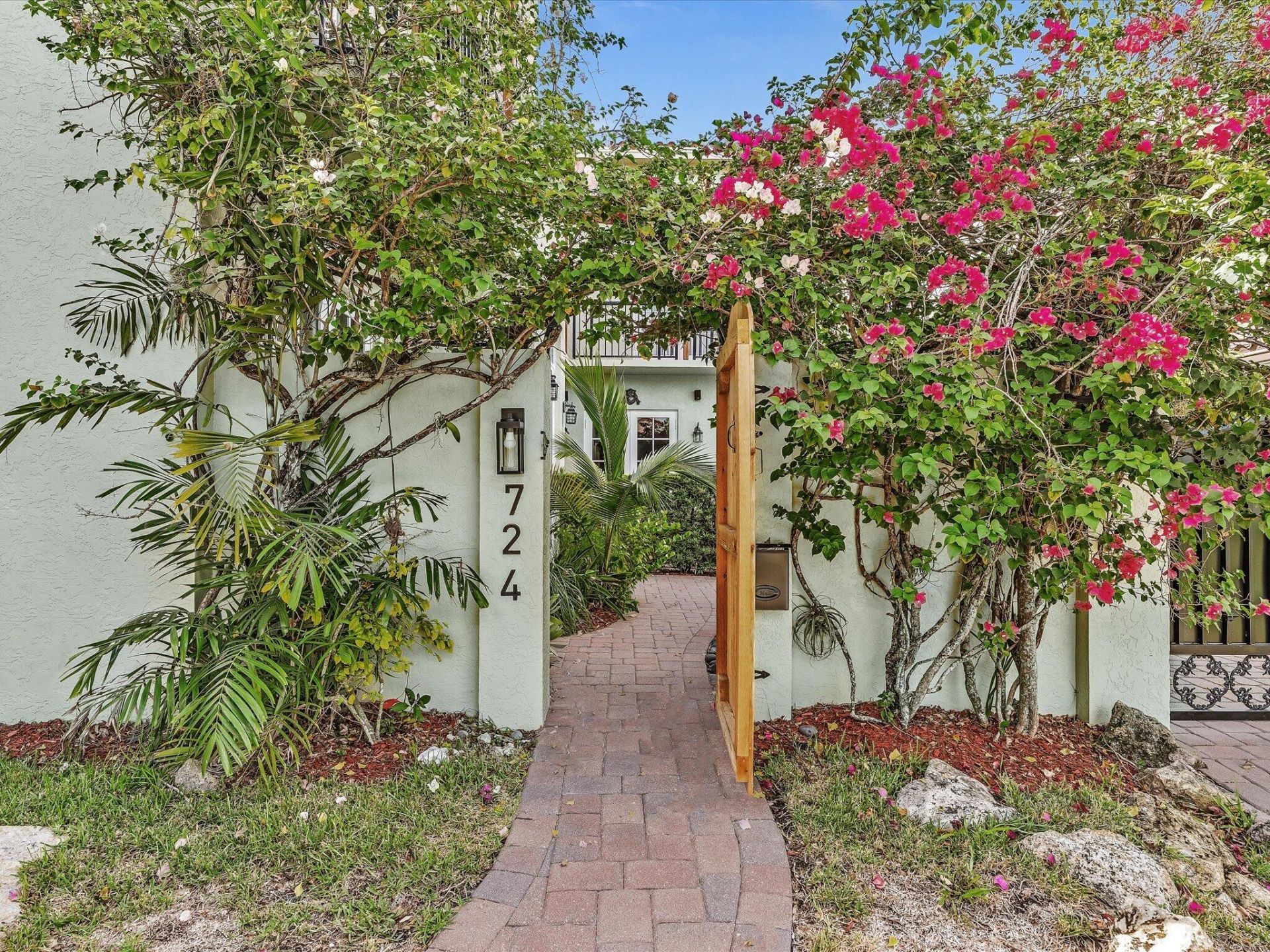 724 Park Place, West Palm Beach, FL 33401 Photo