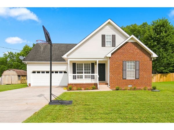 309 Long Creek Dr, Christiana, TN 37037