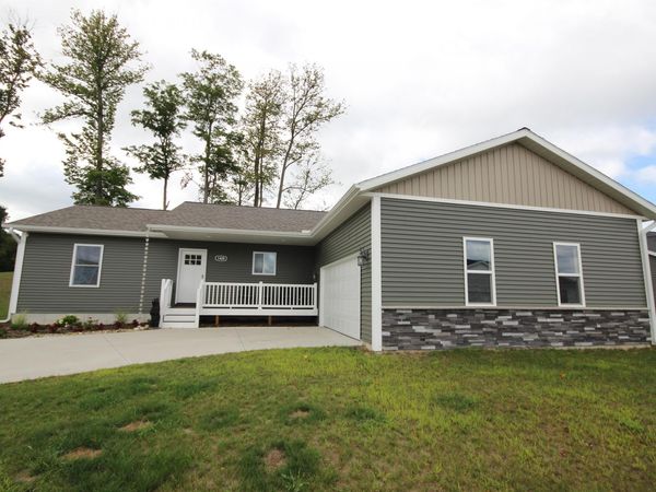 1420 Umber Drive, Traverse City, MI 49696