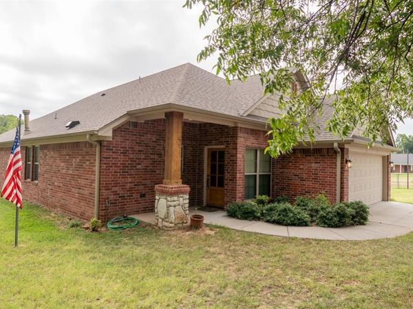 401 E Robert S Kerr Boulevard, Wynnewood, OK 73098