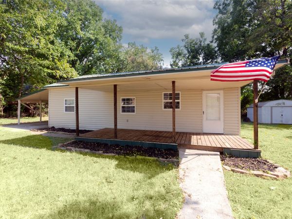 214 W Ada Avenue , Wilburton, OK 74578
