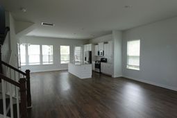 113 W Respite Lane photo 4