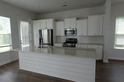 113 W Respite Lane photo 4