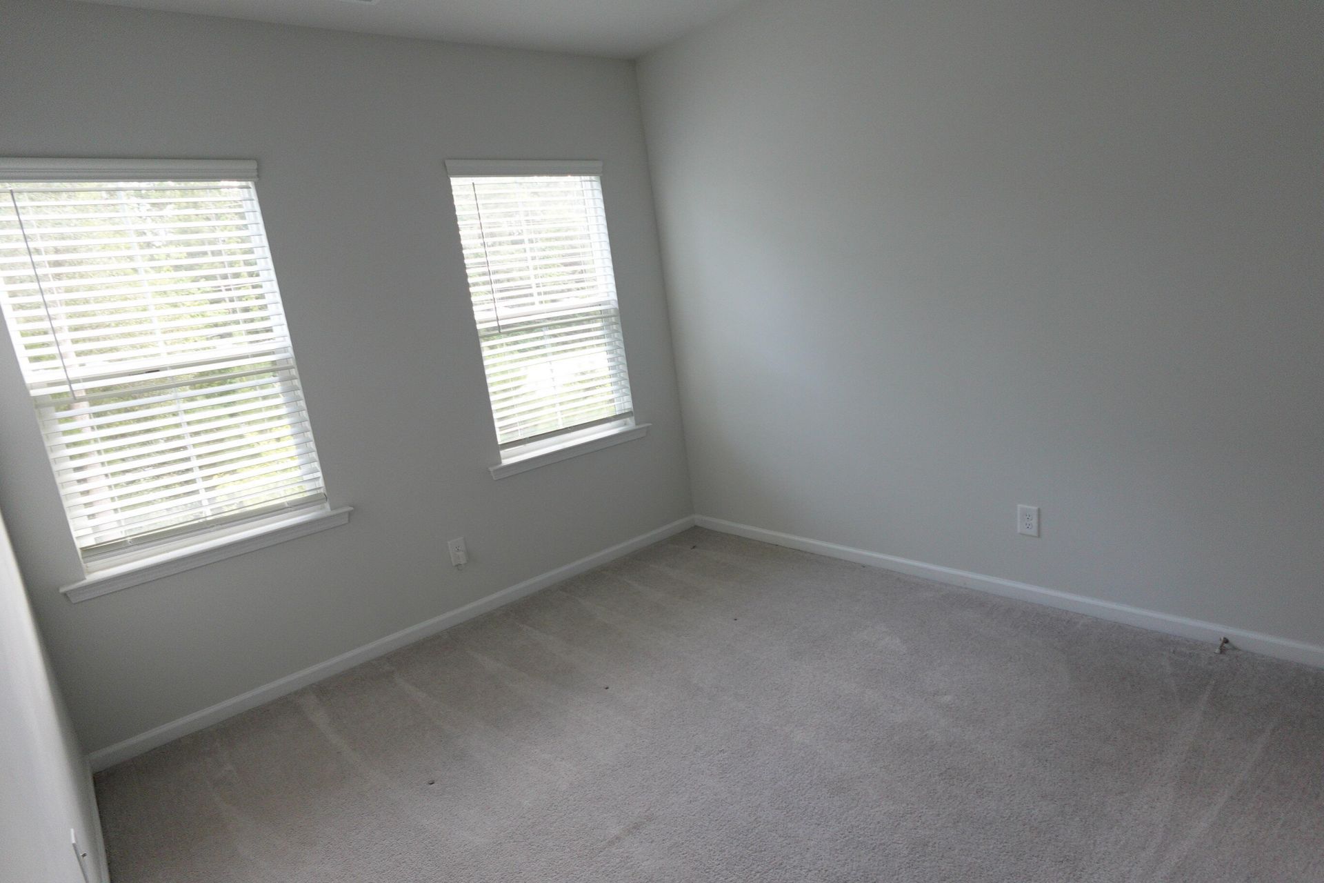 113 W Respite Lane Photo 6