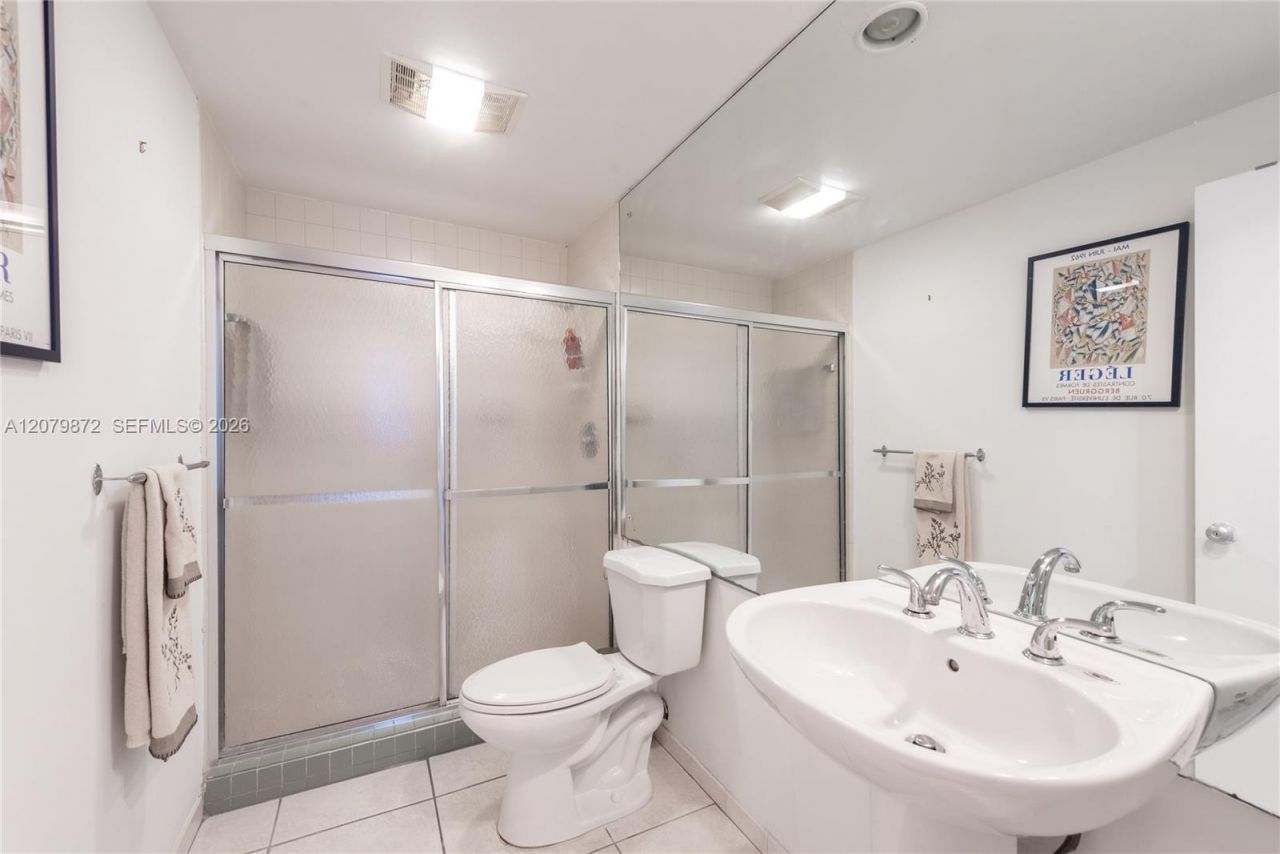 1408 Brickell Bay Dr, Unit 1215, Miami, FL 33131 Photo