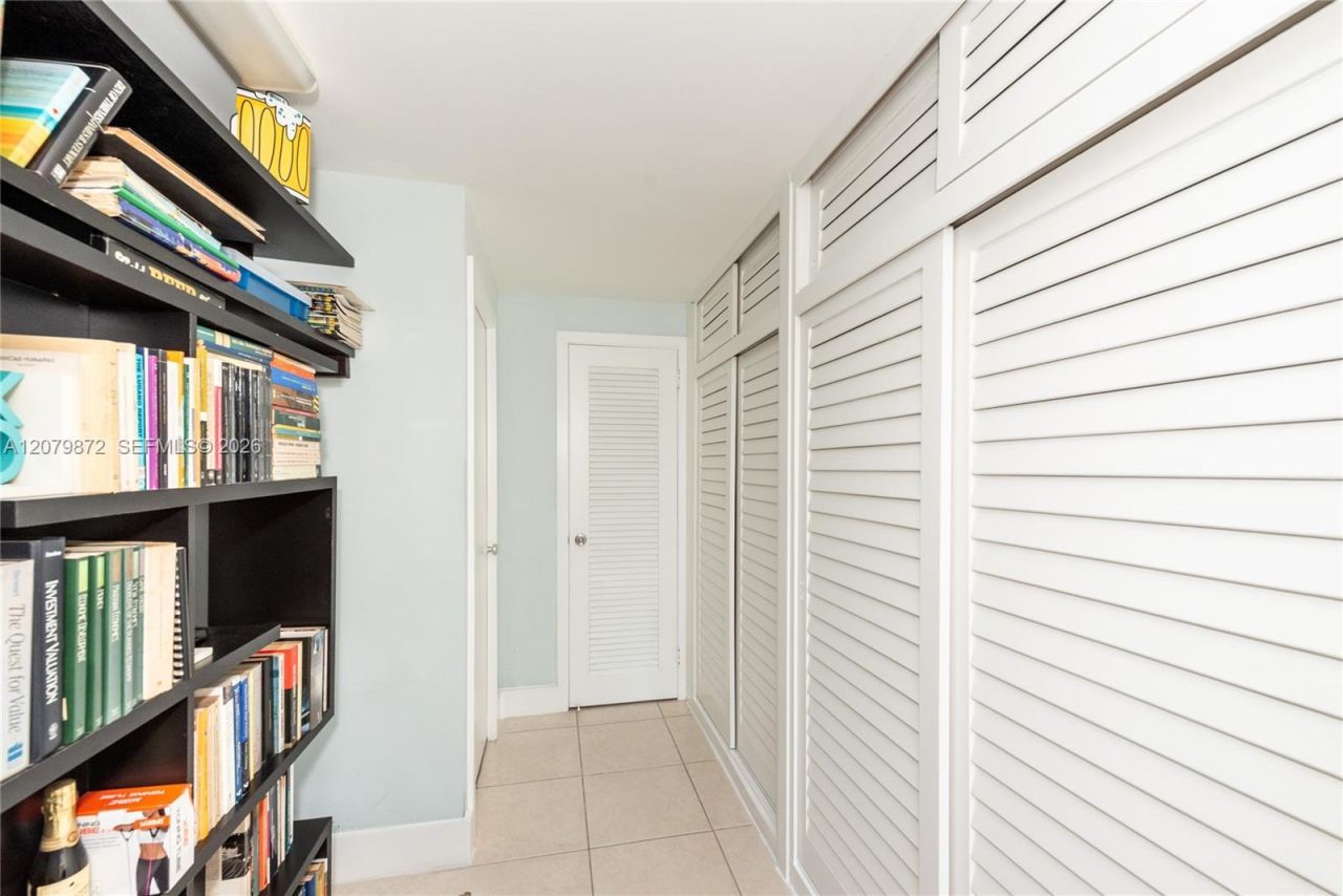1408 Brickell Bay Dr, Unit 1215, Miami, FL 33131 Photo