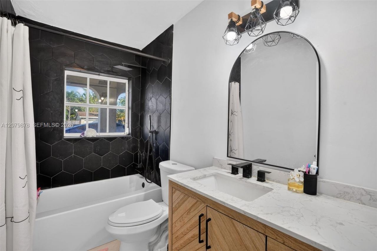 18569 SW 89th Pl, Cutler Bay, FL 33157 Photo