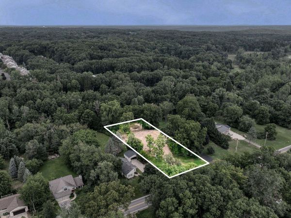 3503 3 Mile Road NE, Grand Rapids, MI 49525