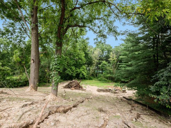 3503 3 Mile Road NE, Grand Rapids, MI 49525