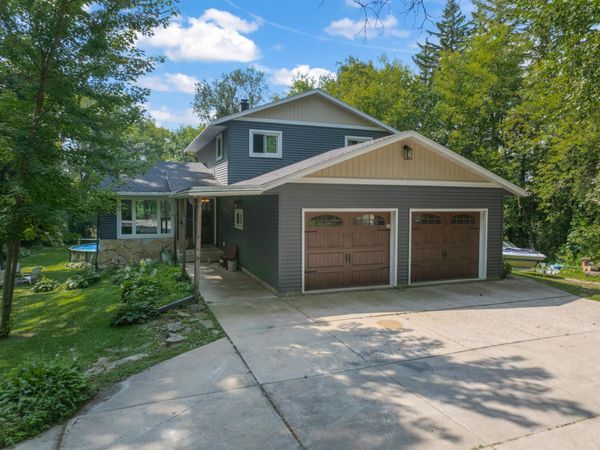 6813 Woodbine Court SE, Rochester, MN 55904
