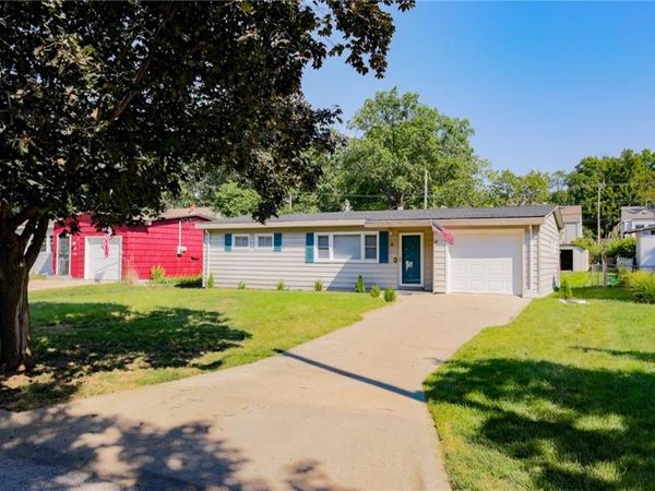 8 W 89th Terrace, Kansas City, MO 64114