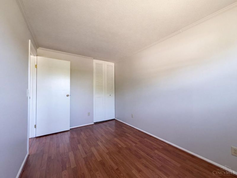 2891 Grosvenor Drive, Cincinnati, OH 45251 Photo 15