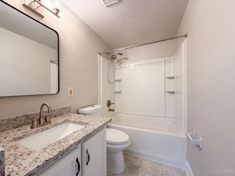 2891 Grosvenor Drive, Cincinnati, OH 45251 Photo 18