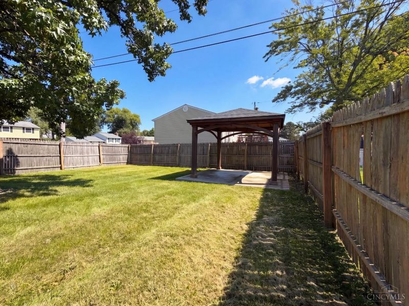 2891 Grosvenor Drive, Cincinnati, OH 45251 Photo 26