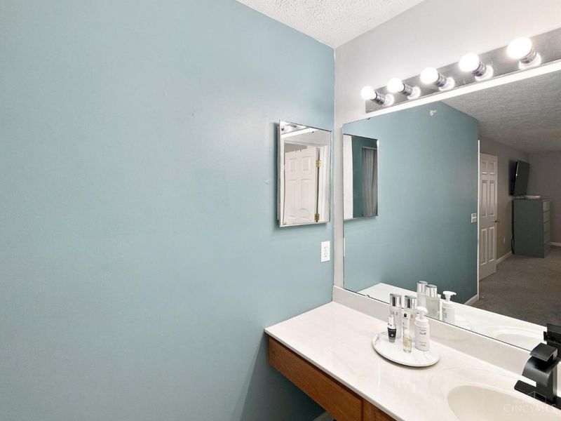 8390 Spring Valley Court, Unit 206, West Chester, OH 45069 Photo 23