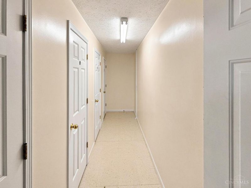 8390 Spring Valley Court, Unit 206, West Chester, OH 45069 Photo 26