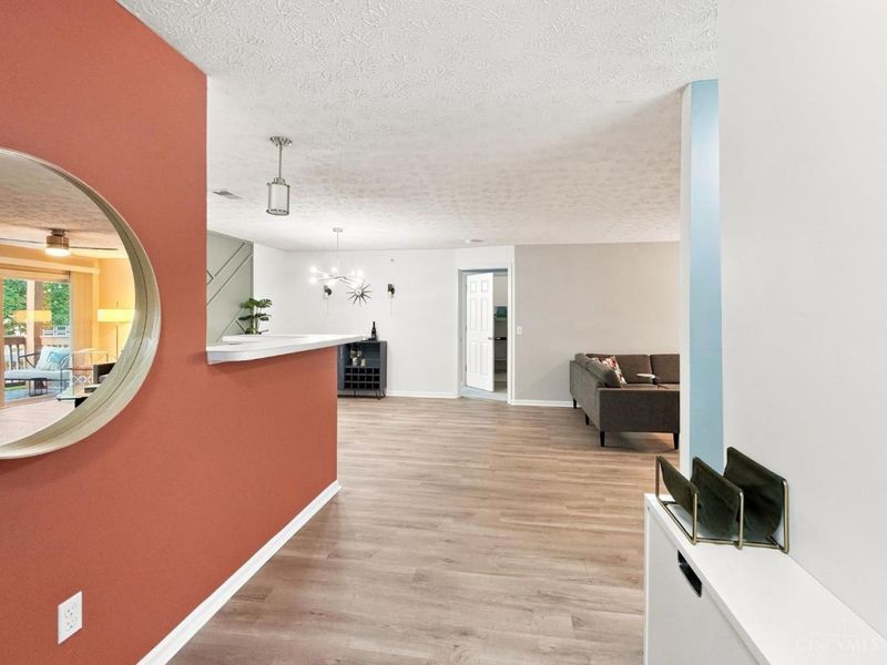 8390 Spring Valley Court, Unit 206, West Chester, OH 45069 Photo 4