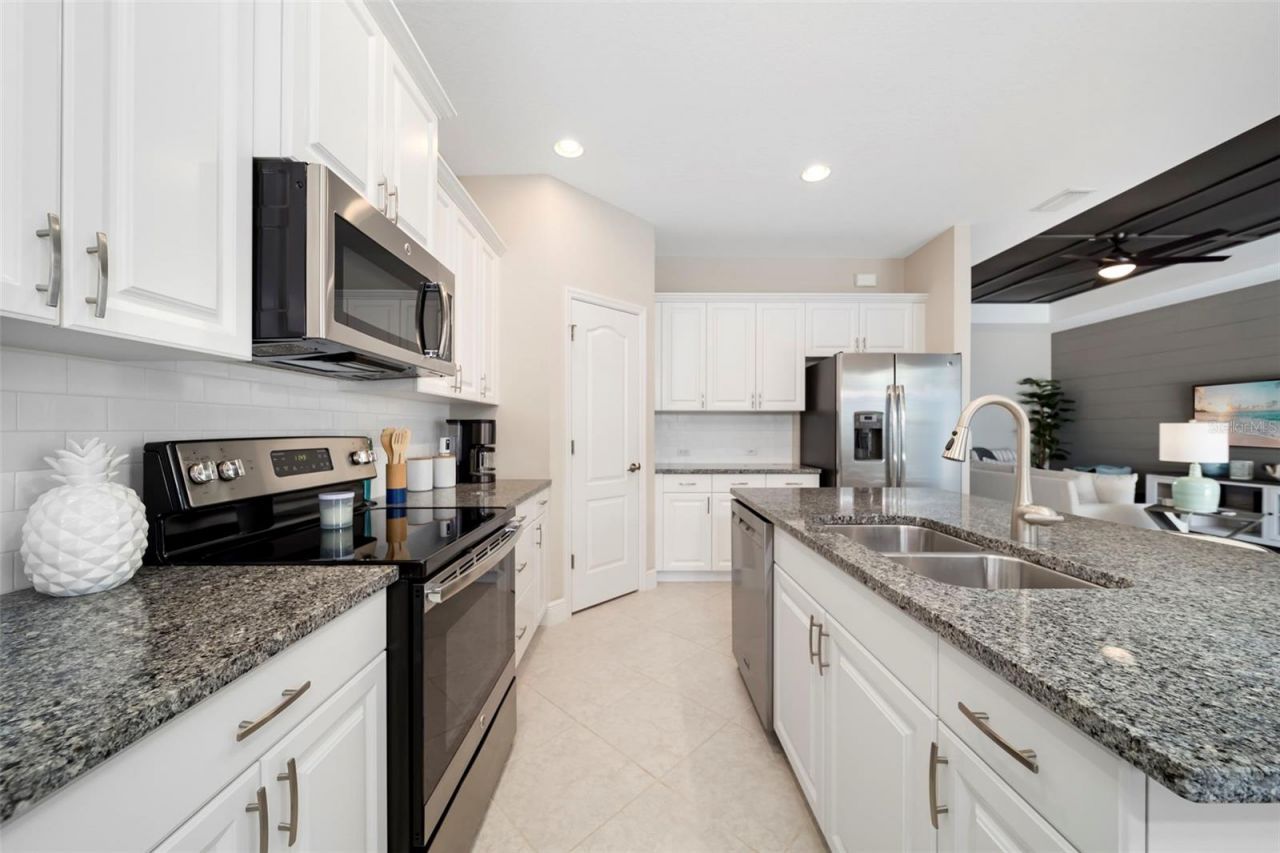 4727 Creekridge Court, Bradenton, FL 34203 Photo