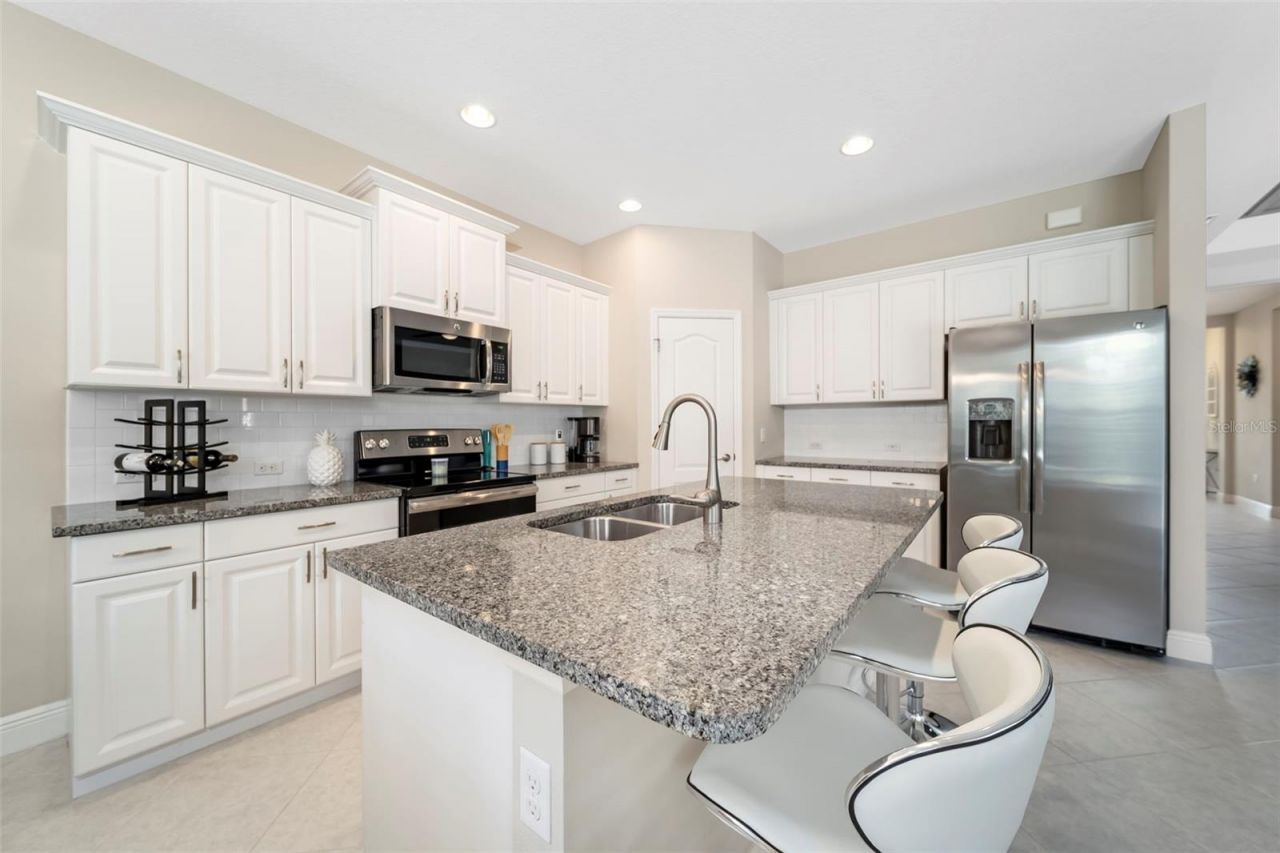 4727 Creekridge Court, Bradenton, FL 34203 Photo
