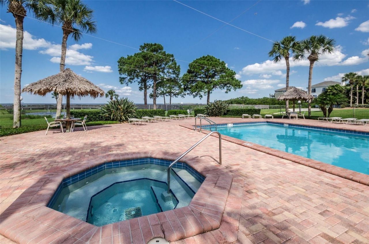 321 Windrush Loop, Tarpon Springs, FL 34689 Photo