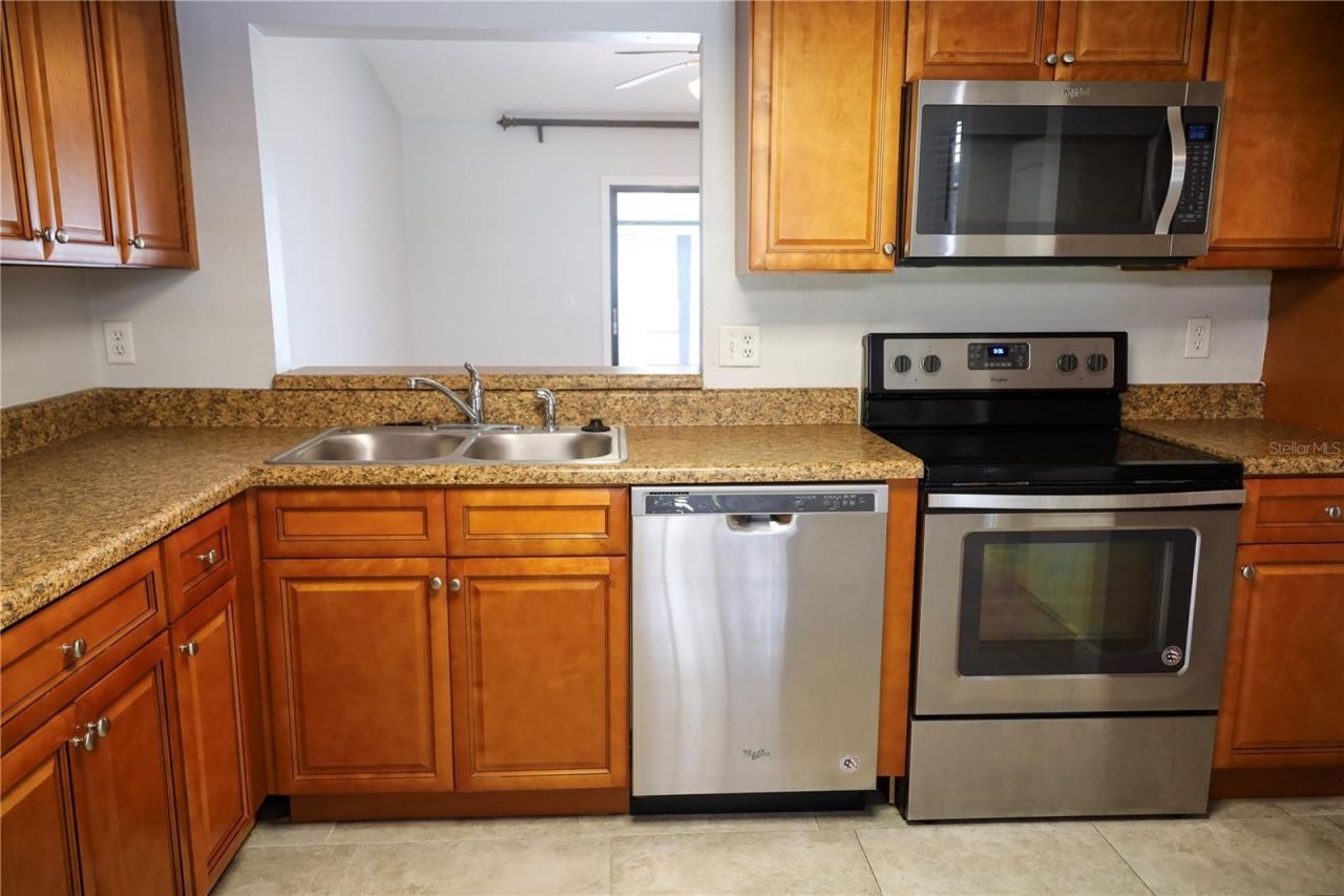 321 Windrush Loop, Tarpon Springs, FL 34689 Photo