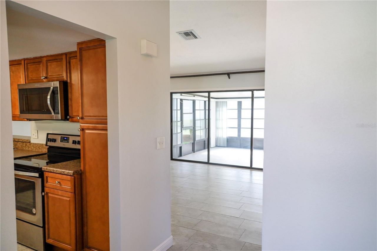 321 Windrush Loop, Tarpon Springs, FL 34689 Photo