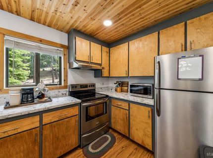 3326 Pine Hill Road, South Lake Tahoe, CA 96150 Photo