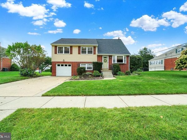 704 DORCASTER DRIVE, WILMINGTON, DE 19808