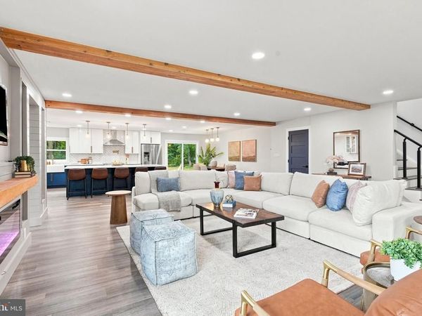 11 STOOPVILLE ROAD, NEWTOWN, PA 18940