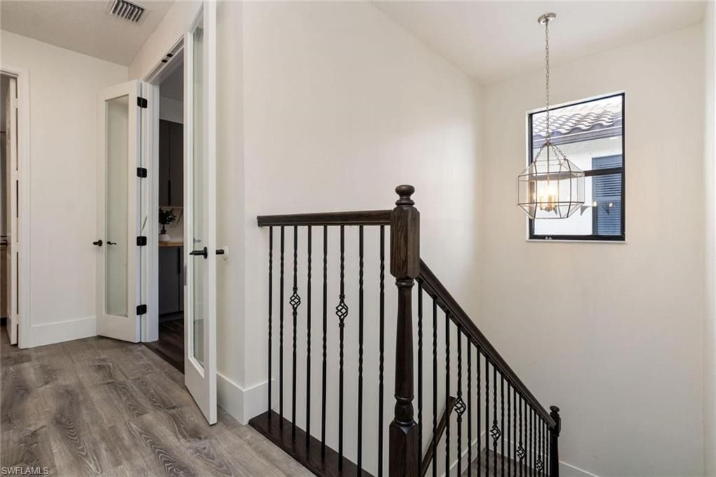 8785 Madrid Cir, Naples, FL 34104 Photo