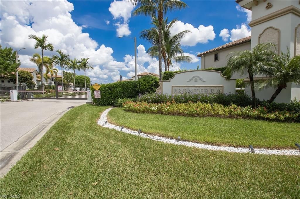 8785 Madrid Cir, Naples, FL 34104 Photo