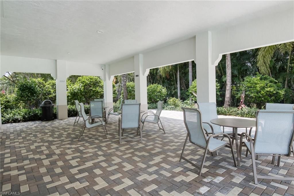 8785 Madrid Cir, Naples, FL 34104 Photo