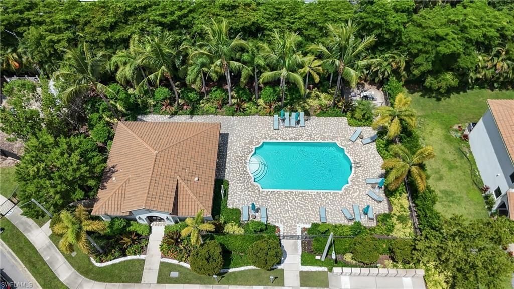 8785 Madrid Cir, Naples, FL 34104 Photo