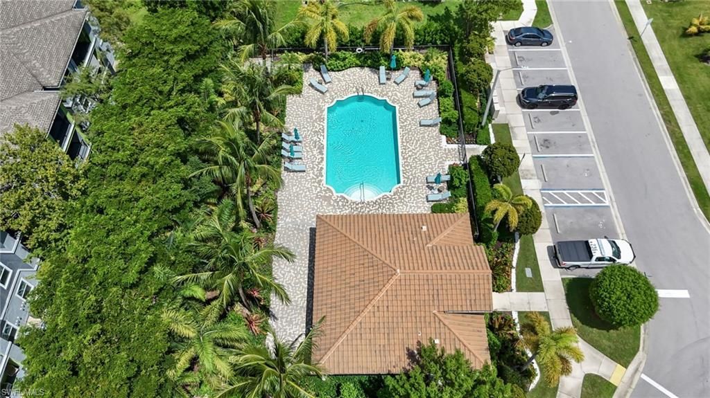 8785 Madrid Cir, Naples, FL 34104 Photo