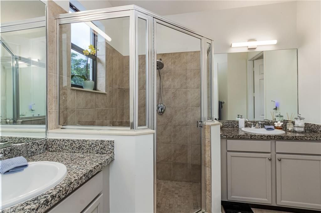 8785 Madrid Cir, Naples, FL 34104 Photo