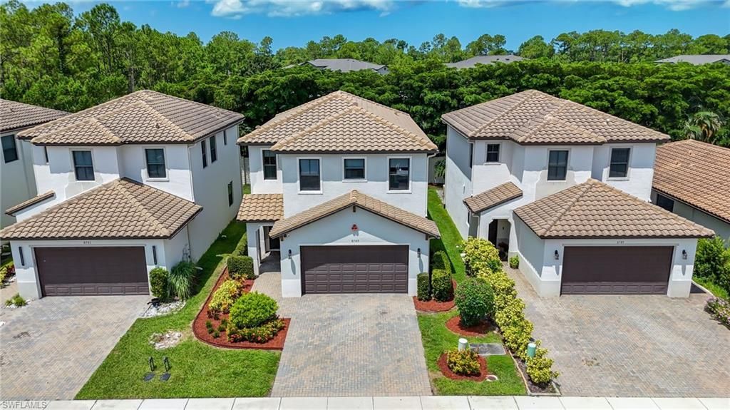 8785 Madrid Cir, Naples, FL 34104 Photo