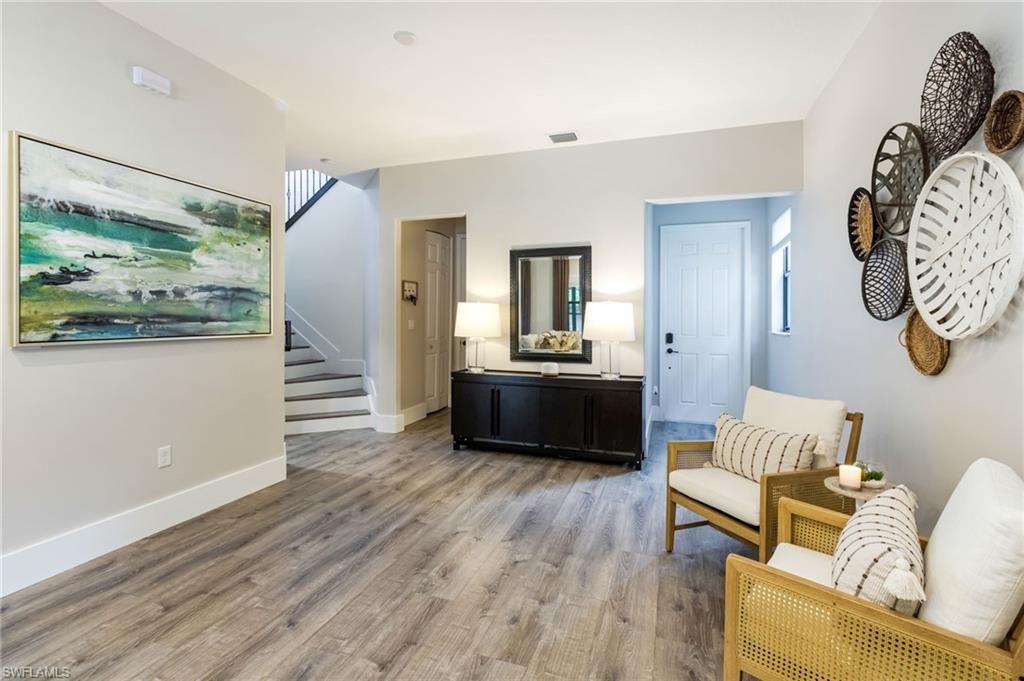 8785 Madrid Cir, Naples, FL 34104 Photo