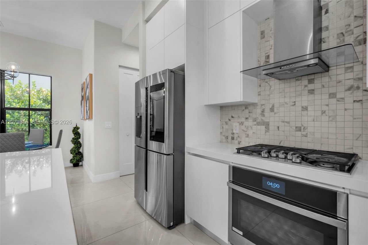 8840 Waterview Ter, Parkland, FL 33076 Photo