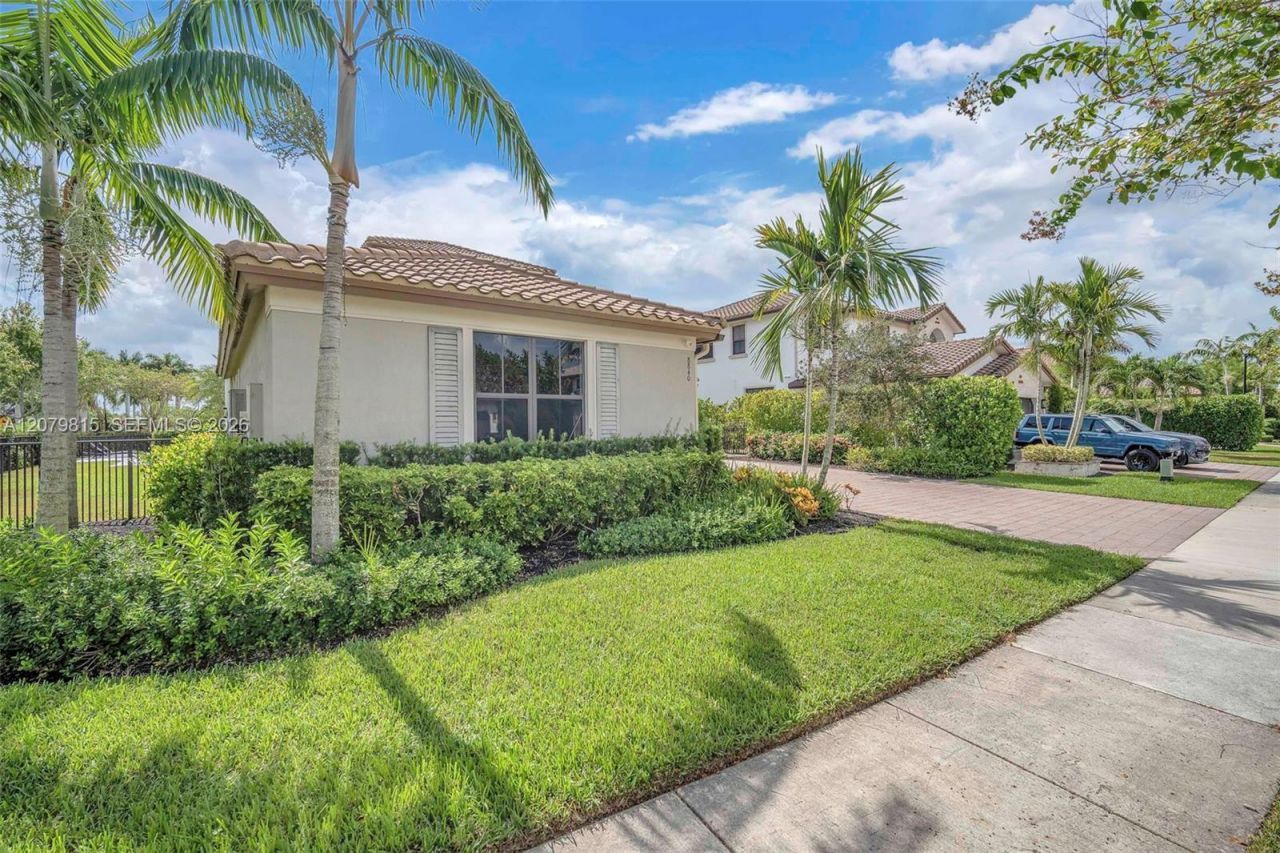 8840 Waterview Ter, Parkland, FL 33076 Photo