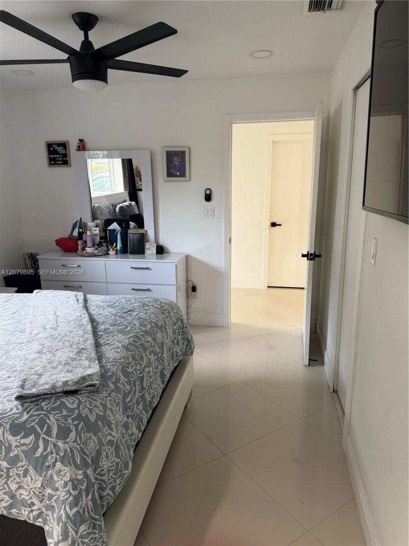 10411 SW Sw 51st St, Miami, FL 33165 Photo