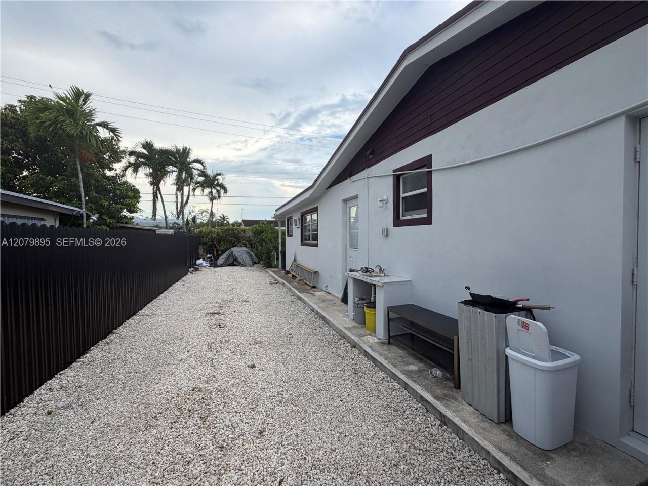 10411 SW Sw 51st St, Miami, FL 33165 Photo